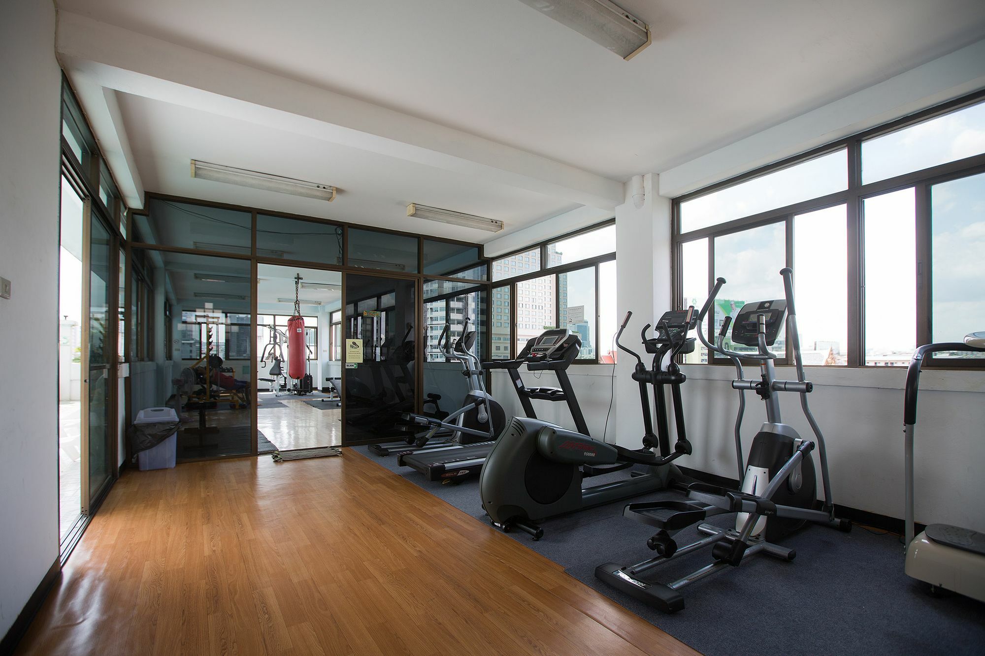Ratchaprarop Apartment Bangkok Buitenkant foto